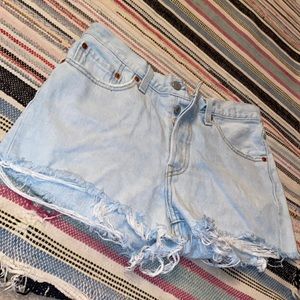 Selling my 501 levi shorts, they do fit snug due to washing a few times!